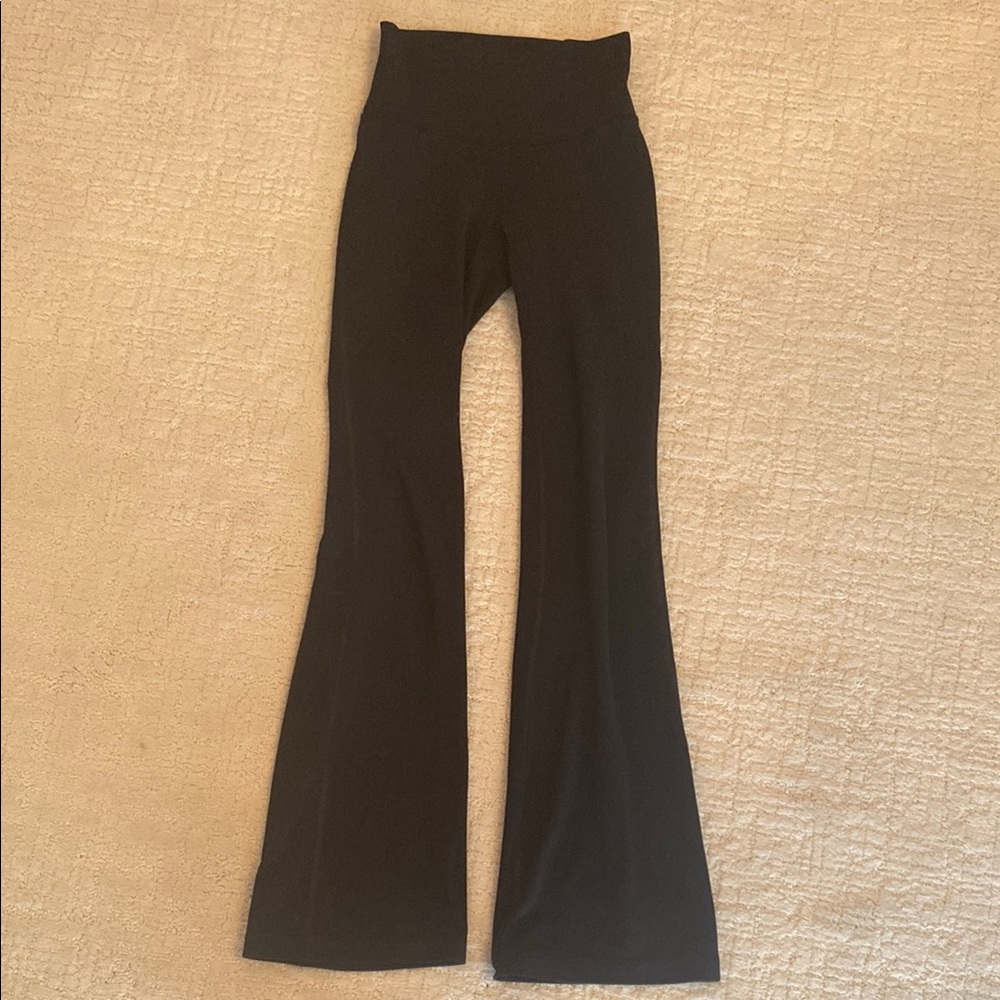 TNA Atmosphere Black Flared Leggings
